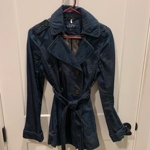 Ann Taylor LOFT Denim Stretch Jean Trench Jacket In Size Small